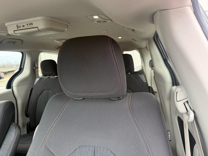 Chrysler Pacifica Touring 2017