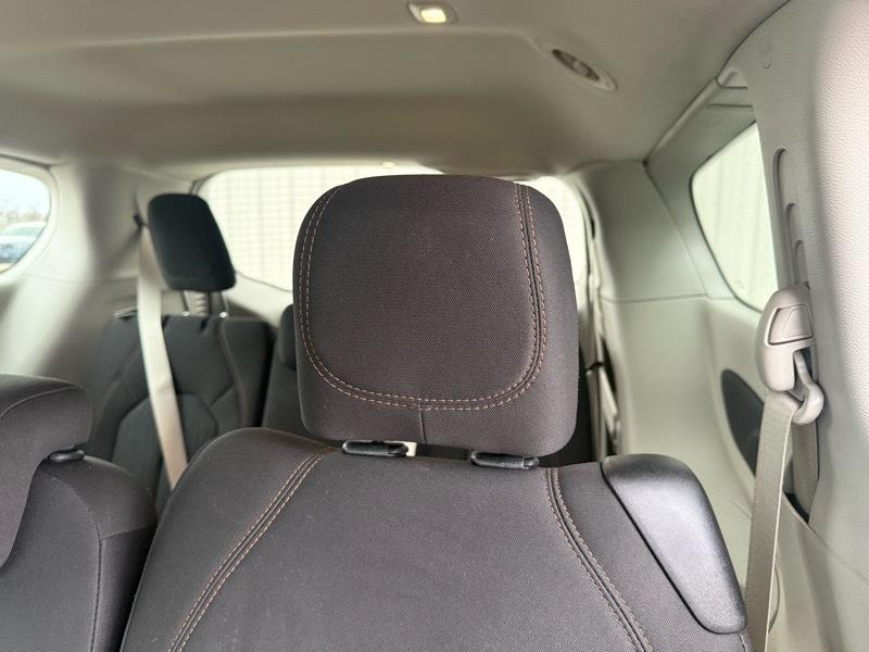 Chrysler Pacifica Touring 2017