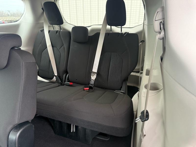 Chrysler Pacifica Touring 2017