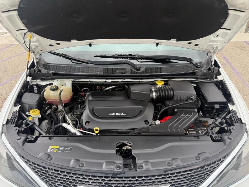 Chrysler Pacifica Touring 2017