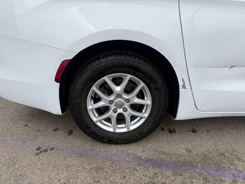 Chrysler Pacifica Touring 2017