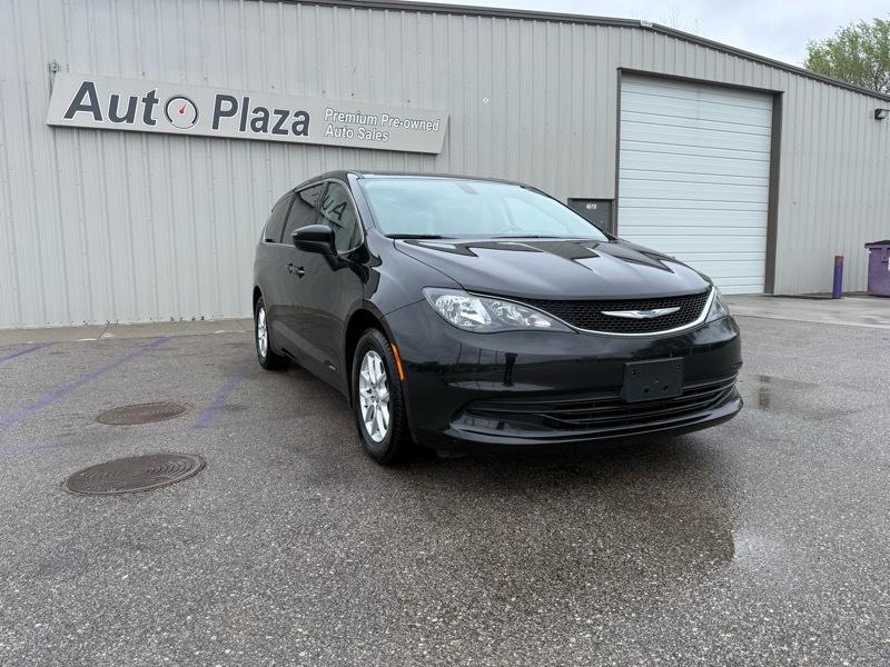 Chrysler Pacifica Touring 2017