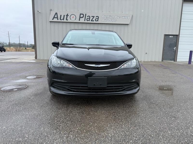 Chrysler Pacifica Touring 2017