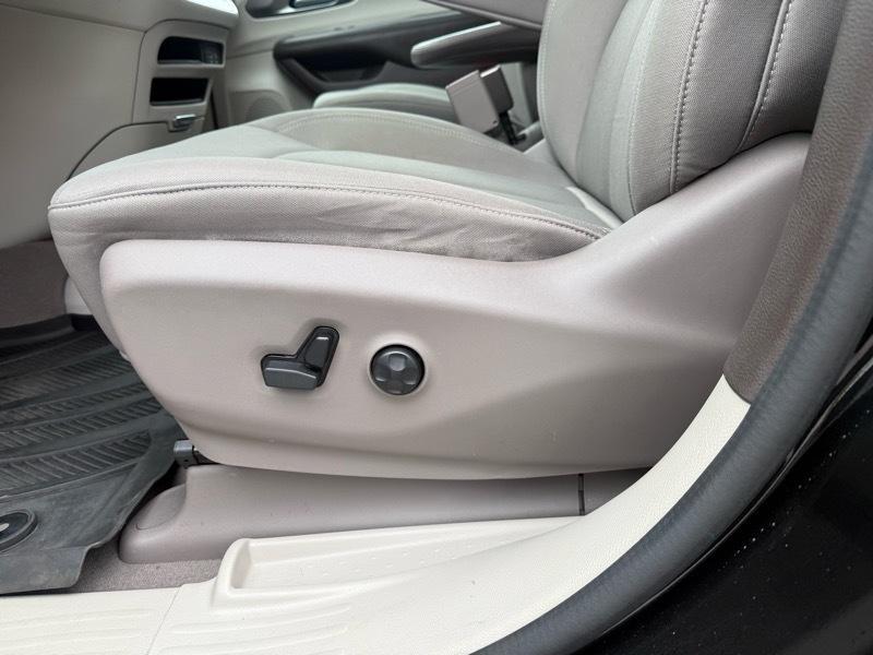 Chrysler Pacifica Touring 2017