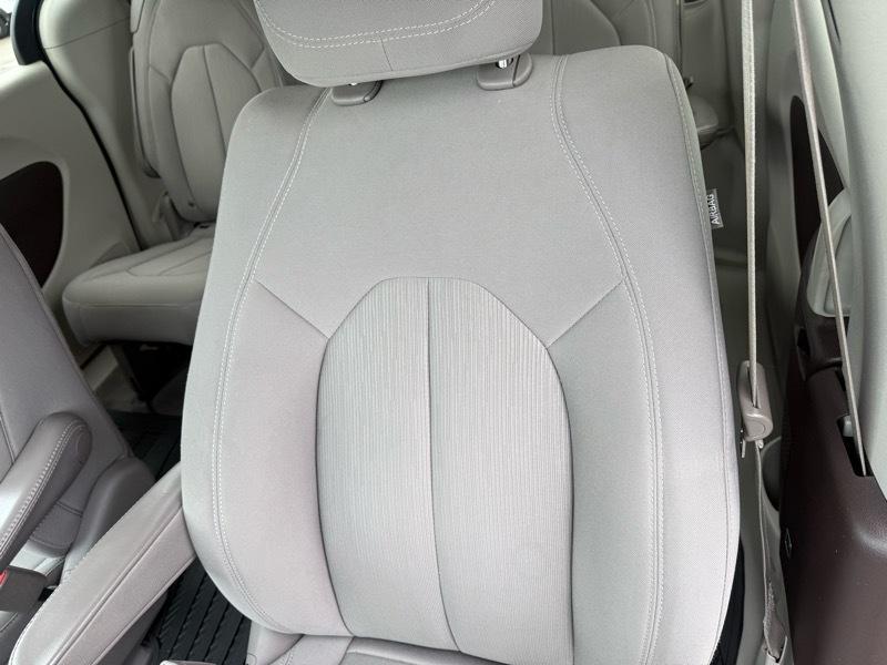 Chrysler Pacifica Touring 2017