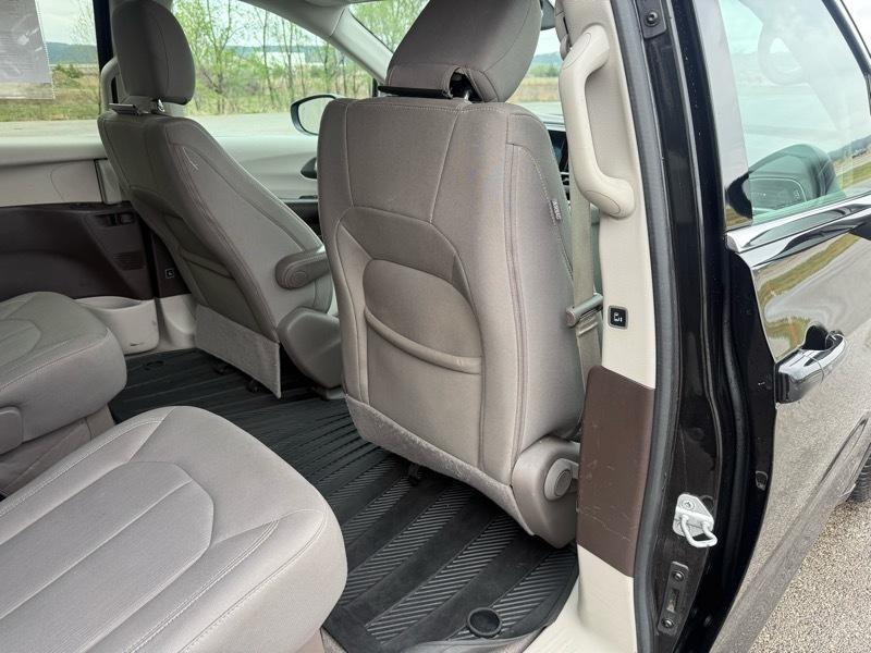 Chrysler Pacifica Touring 2017