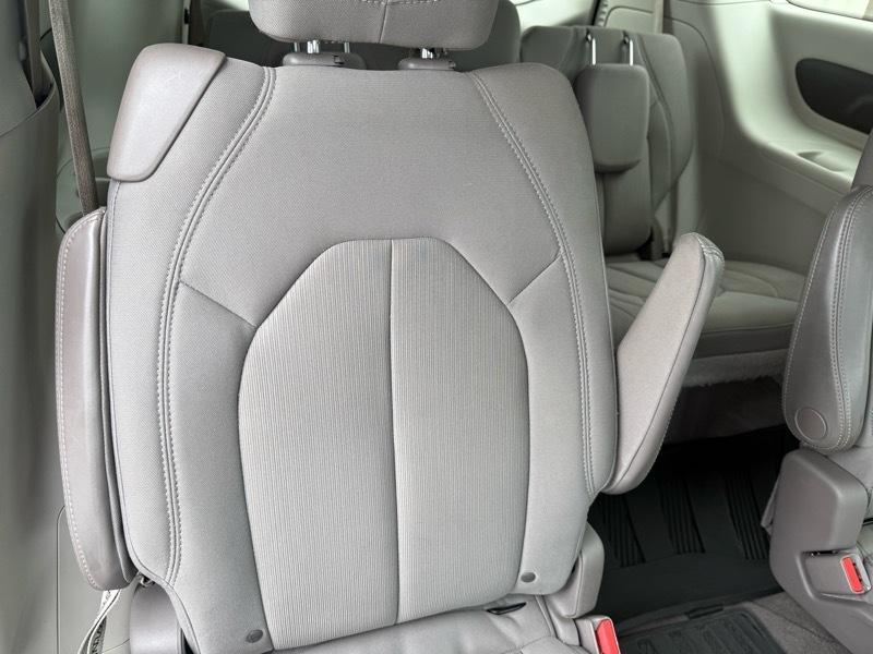 Chrysler Pacifica Touring 2017