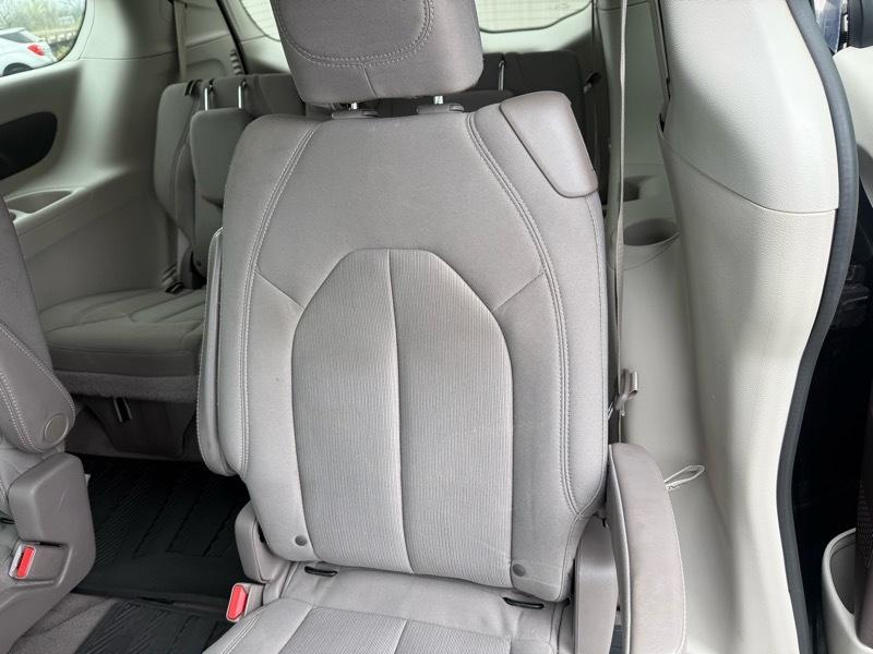 Chrysler Pacifica Touring 2017