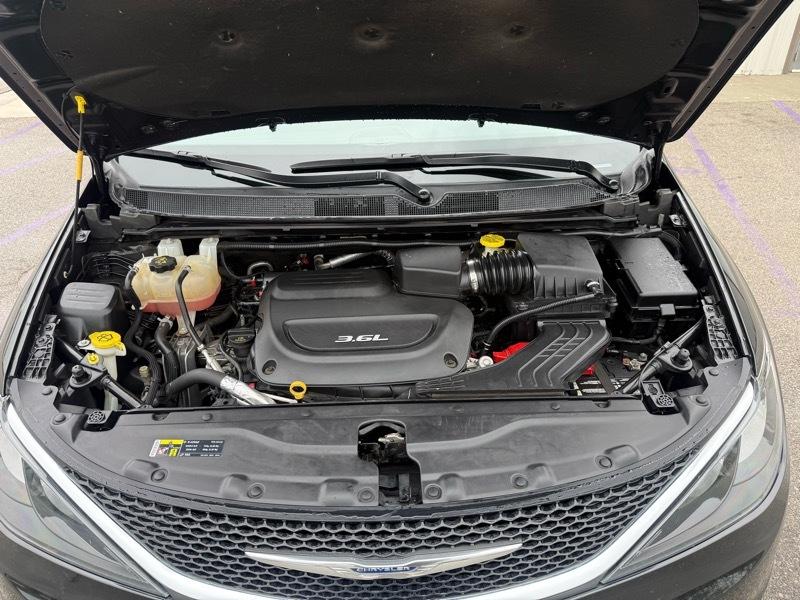 Chrysler Pacifica Touring 2017