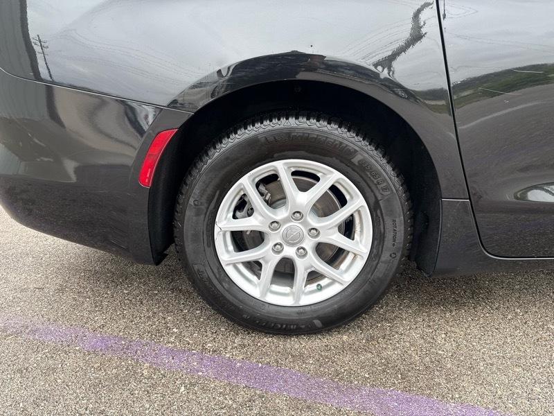 Chrysler Pacifica Touring 2017