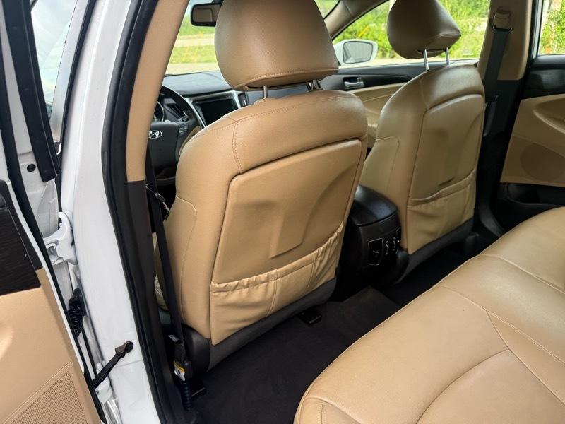 Hyundai Sonata Limited Auto 2012