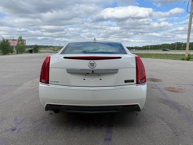 Cadillac CTS Luxury 2012