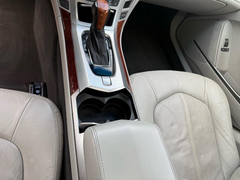 Cadillac CTS Luxury 2012