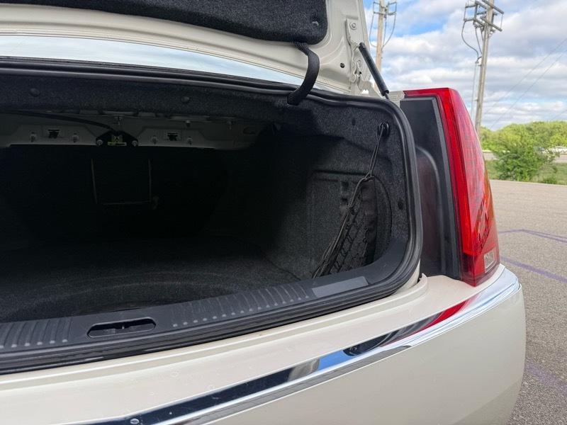 Cadillac CTS Luxury 2012