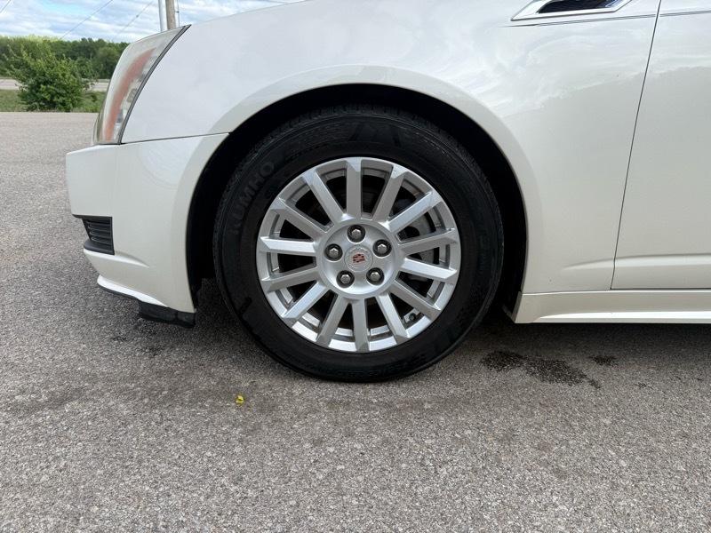 Cadillac CTS Luxury 2012