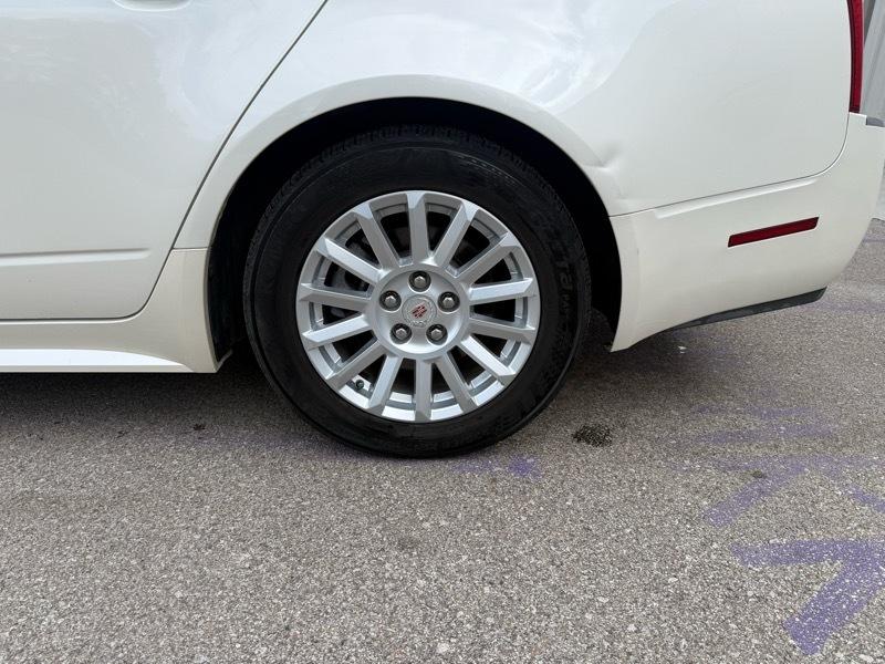 Cadillac CTS Luxury 2012