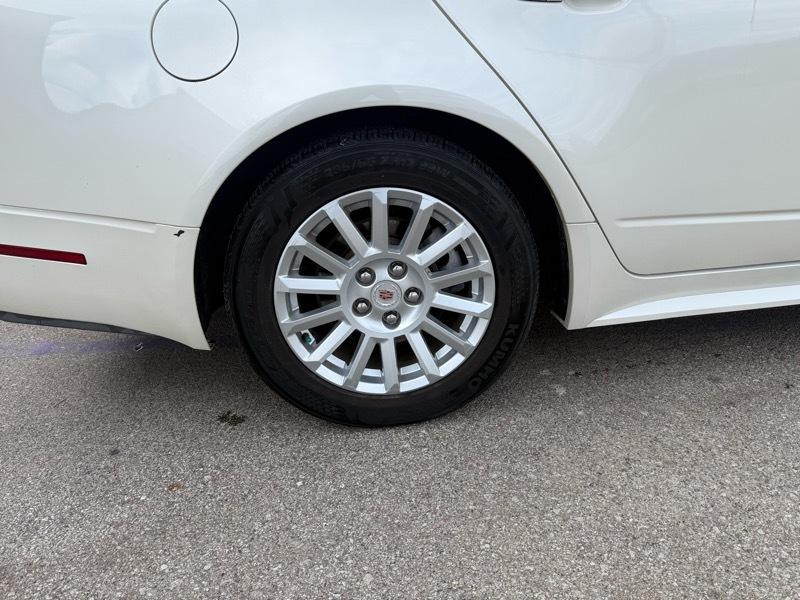 Cadillac CTS Luxury 2012