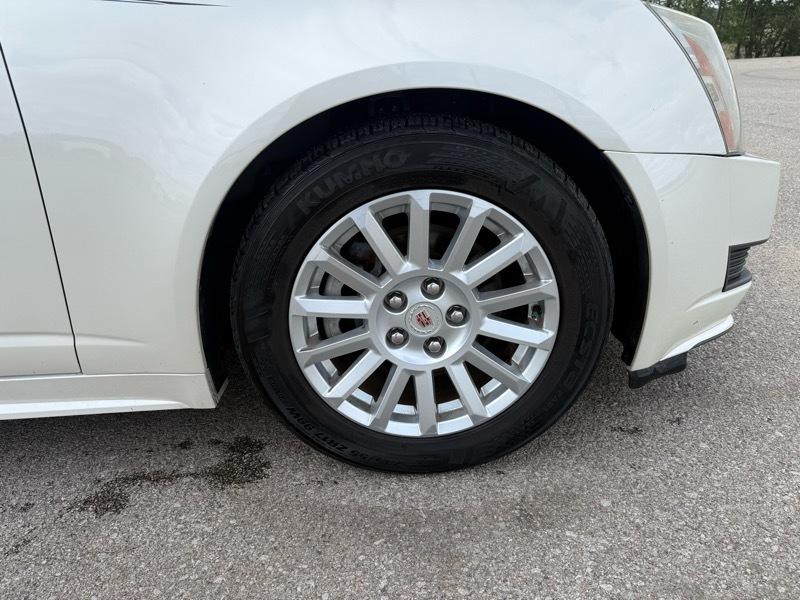 Cadillac CTS Luxury 2012