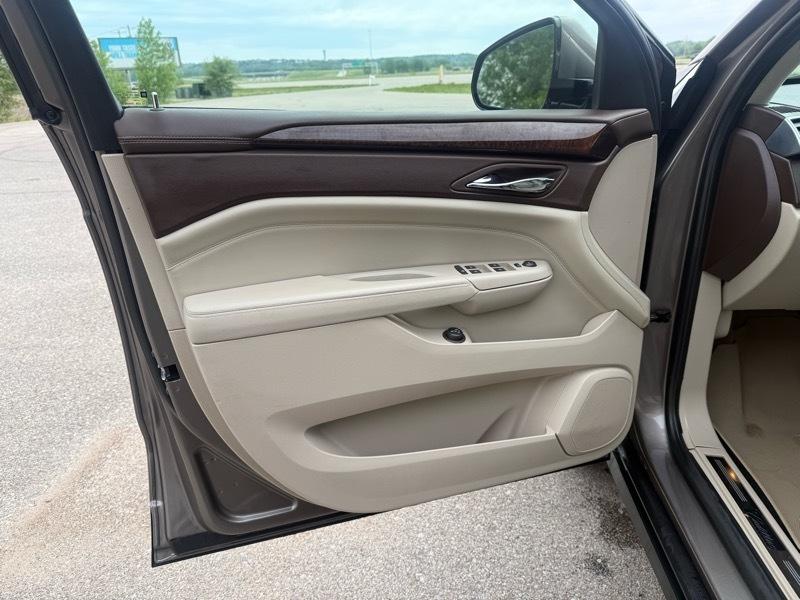 Cadillac SRX Luxury Collection AWD 2011