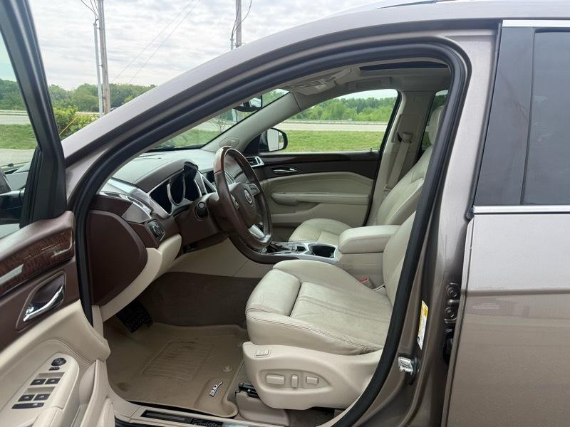 Cadillac SRX Luxury Collection AWD 2011