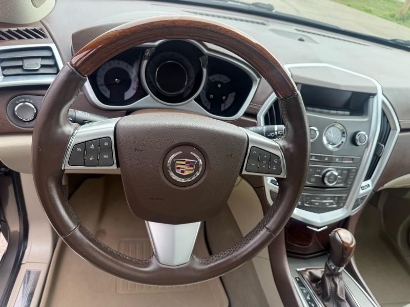 Cadillac SRX Luxury Collection AWD 2011