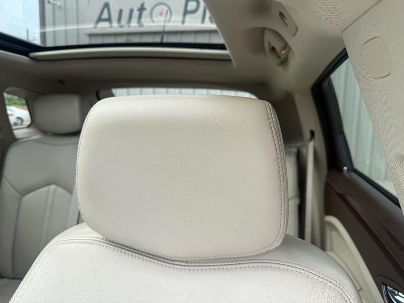 Cadillac SRX Luxury Collection AWD 2011