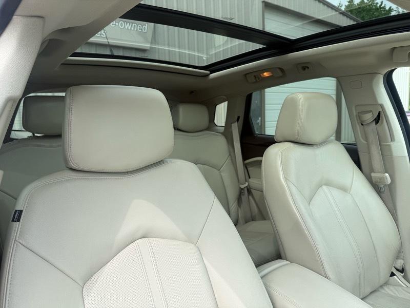 Cadillac SRX Luxury Collection AWD 2011