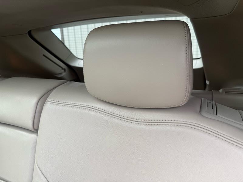 Cadillac SRX Luxury Collection AWD 2011