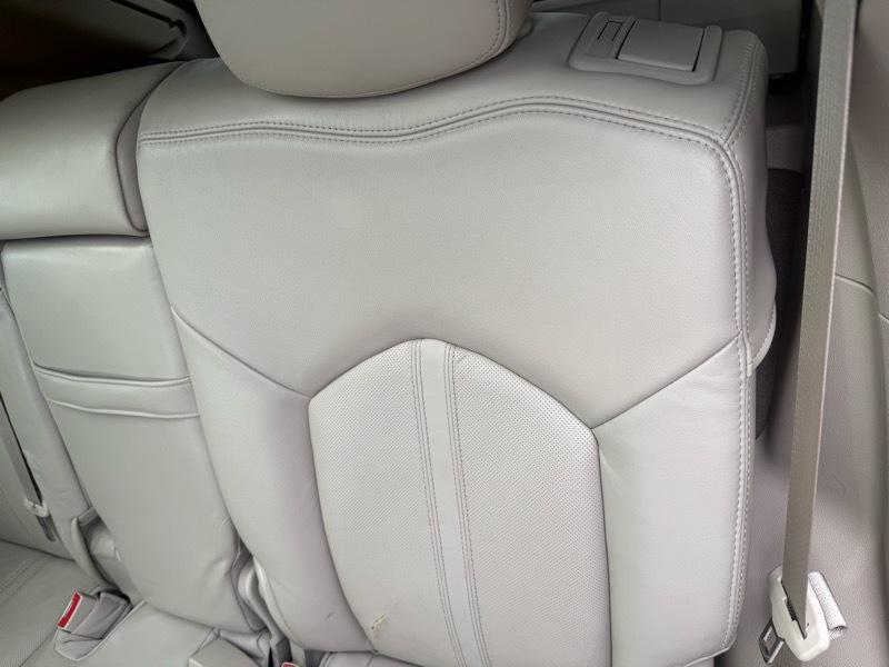Cadillac SRX Luxury Collection AWD 2011