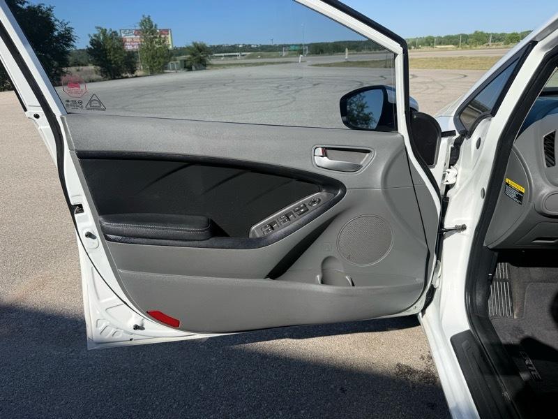 Kia Forte LX 6M 2018
