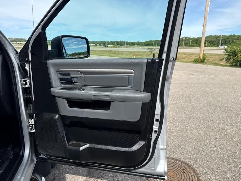RAM 1500 SLT Quad Cab 4WD 2014