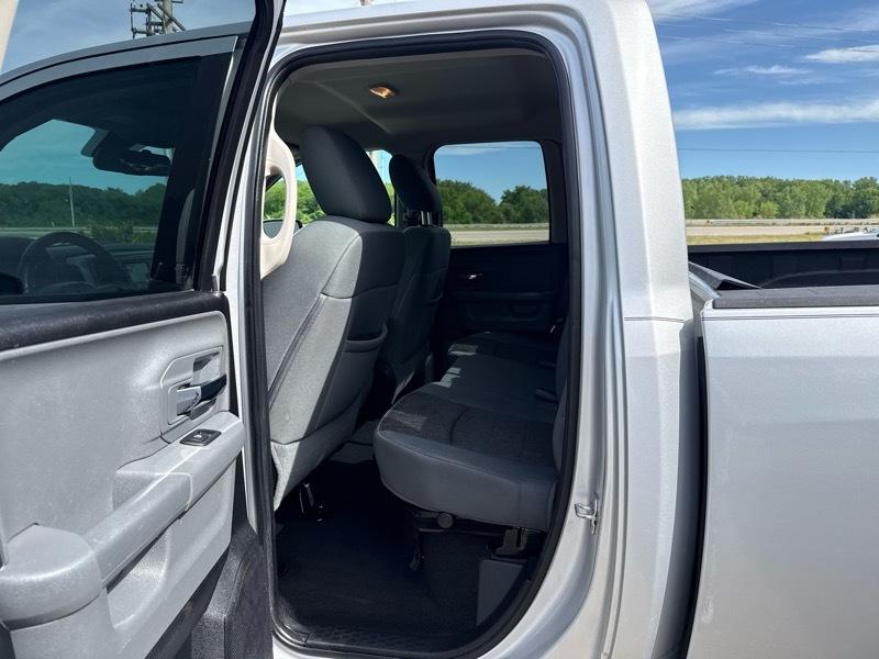 RAM 1500 SLT Quad Cab 4WD 2014