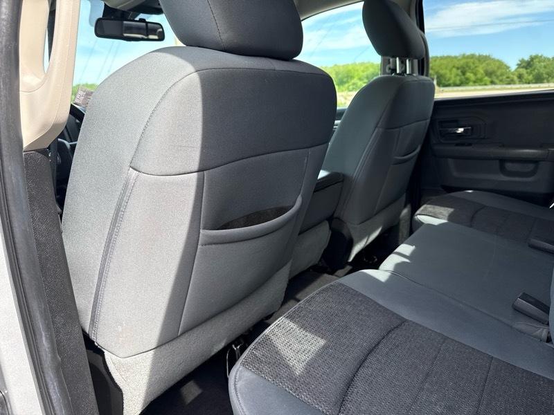RAM 1500 SLT Quad Cab 4WD 2014