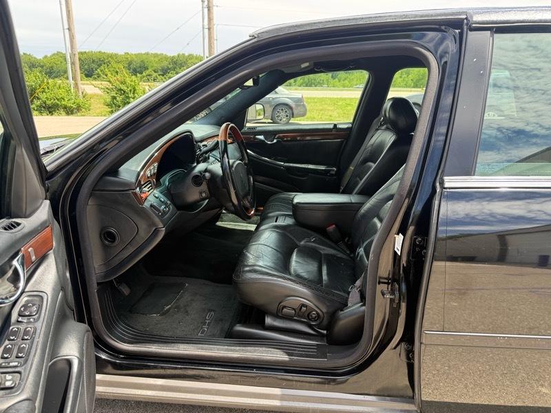 Cadillac DeVille DHS 2000