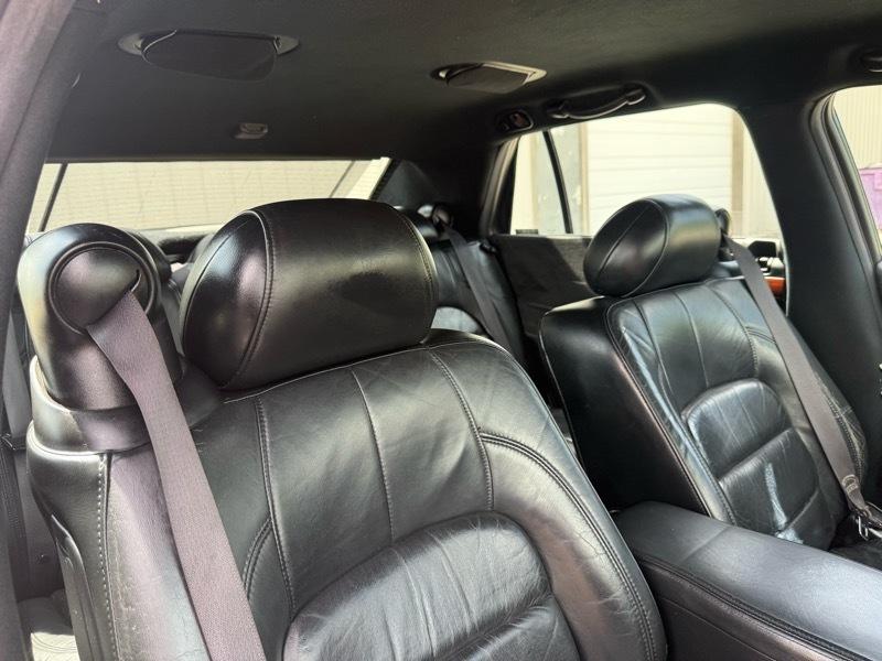Cadillac DeVille DHS 2000