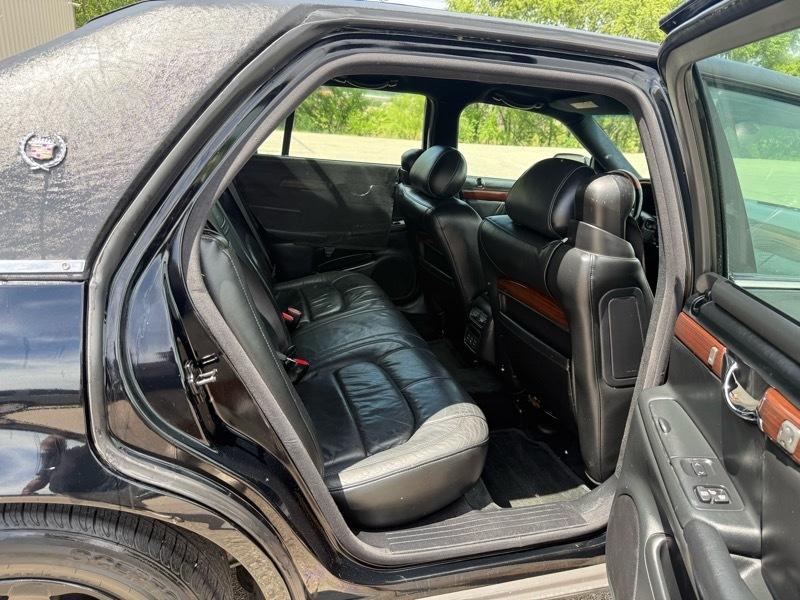 Cadillac DeVille DHS 2000