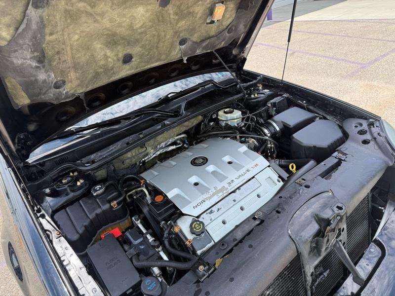 Cadillac DeVille DHS 2000