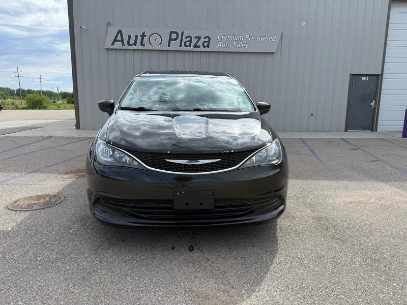 Chrysler Pacifica Touring 2017