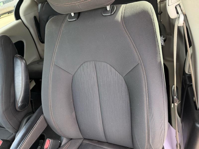 Chrysler Pacifica Touring 2017