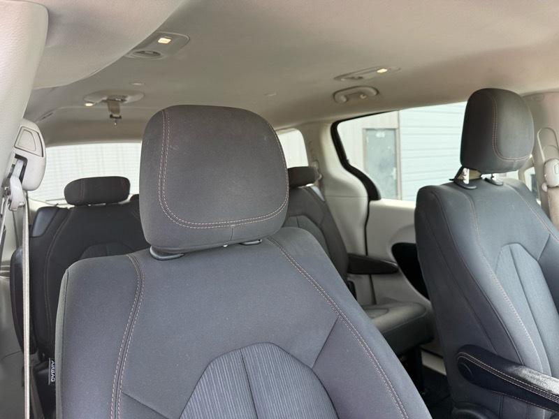 Chrysler Pacifica Touring 2017