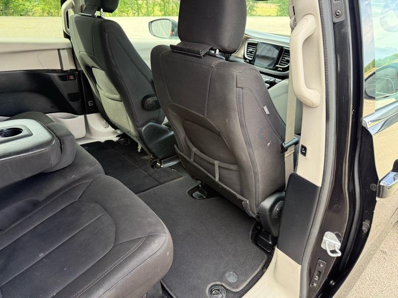 Chrysler Pacifica Touring 2017