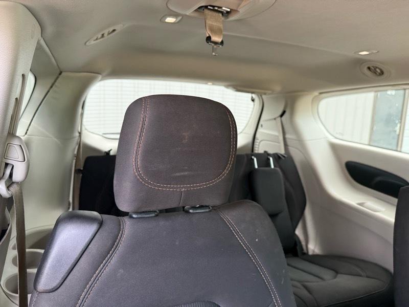 Chrysler Pacifica Touring 2017