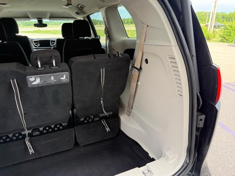 Chrysler Pacifica Touring 2017