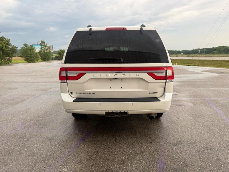 Lincoln Navigator Select 4WD 2016