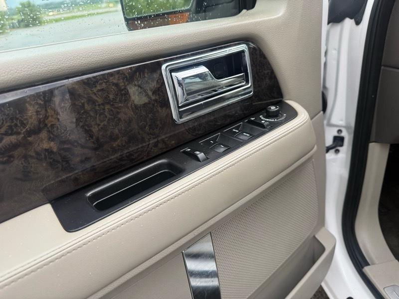 Lincoln Navigator Select 4WD 2016