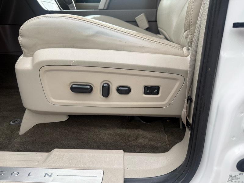 Lincoln Navigator Select 4WD 2016