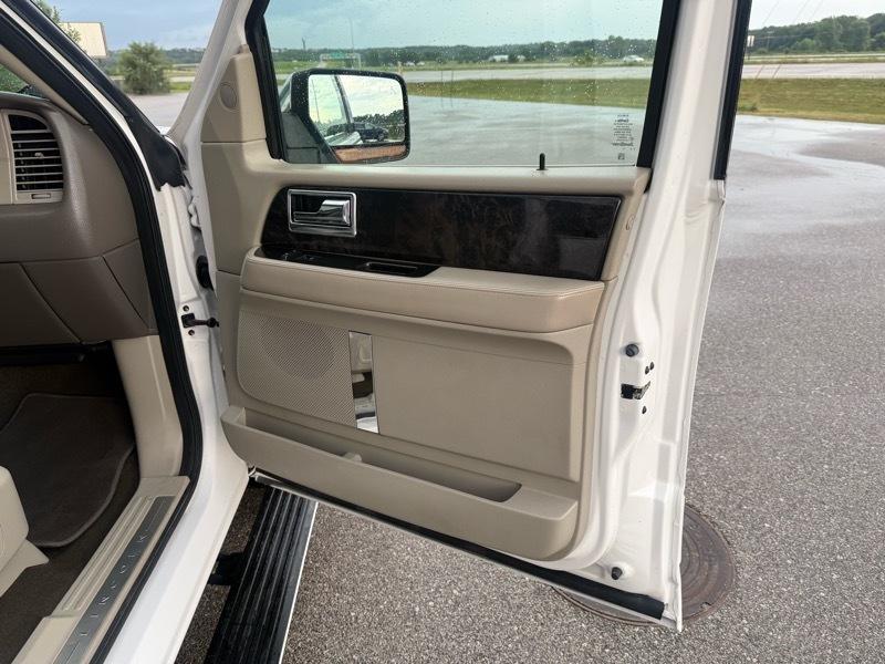 Lincoln Navigator Select 4WD 2016