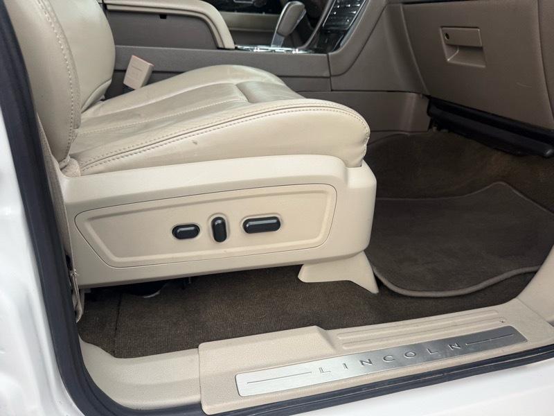 Lincoln Navigator Select 4WD 2016