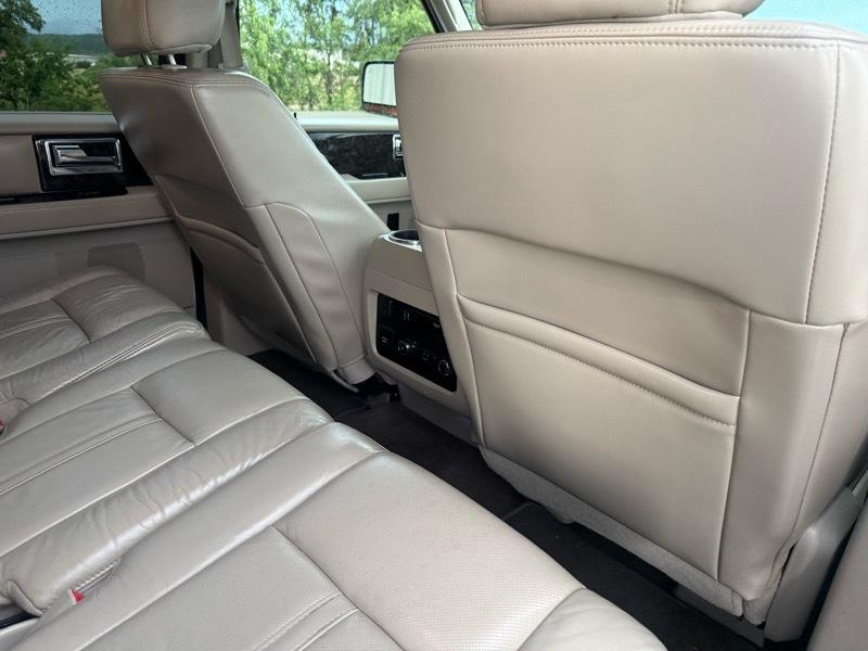 Lincoln Navigator Select 4WD 2016