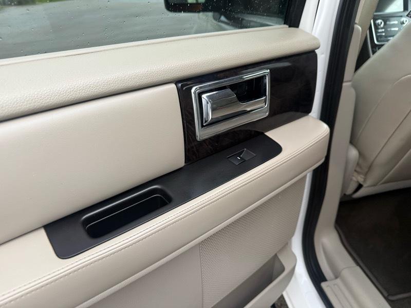 Lincoln Navigator Select 4WD 2016